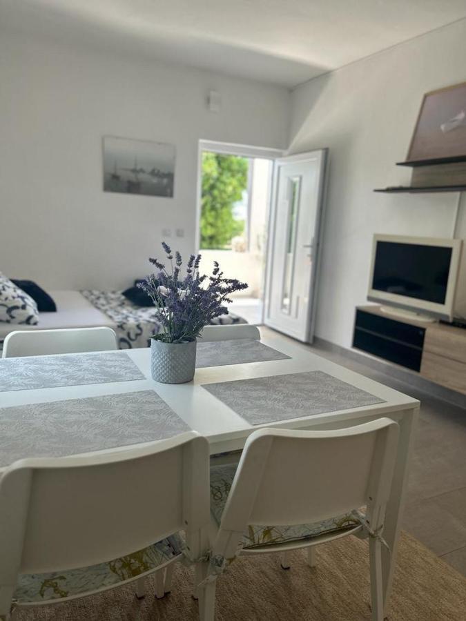 Apartmani Fulir Vrsi Exteriör bild